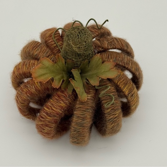 Rustic Brown Yarn Wrapped Pumpkin Decor Fall Decorations Autumn Halloween New - Picture 2 of 6